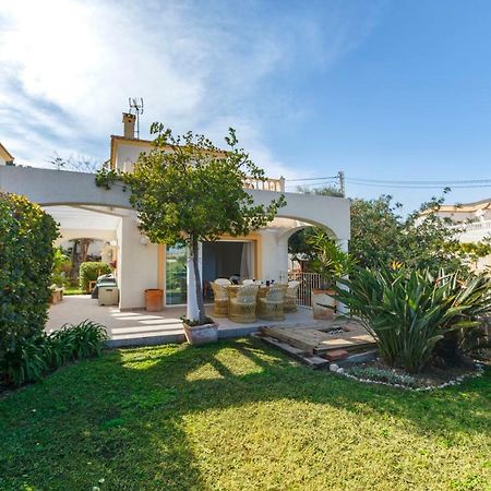 Bright Villa With Salt Water Pool El Campello Exteriör bild
