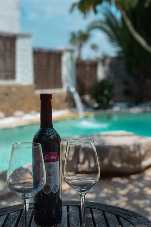 Bright Villa With Salt Water Pool El Campello Exteriör bild